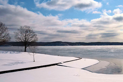 Snow Day at Kentucky Lake, But Warmer Weather Ahead